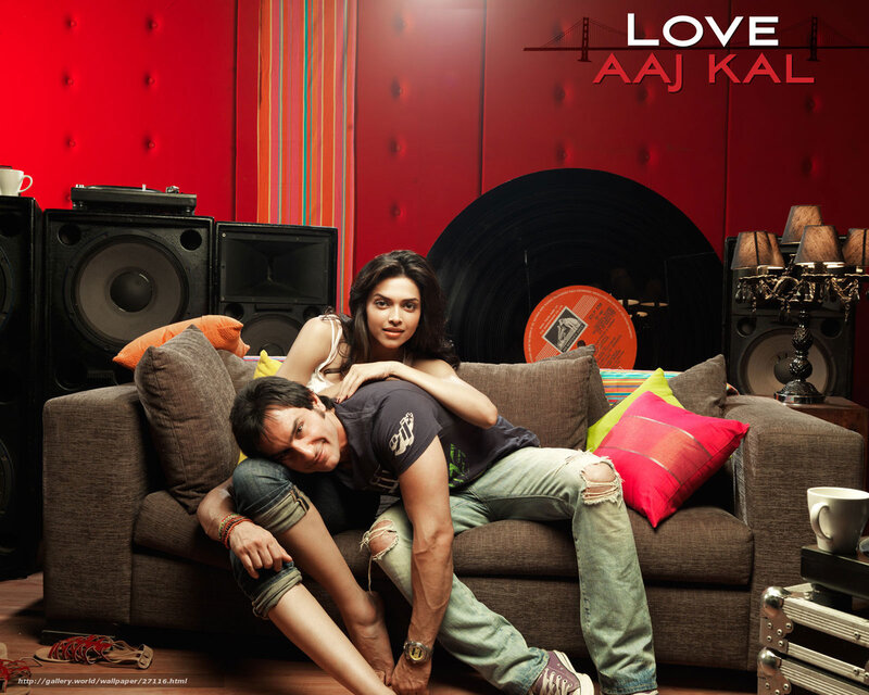Man and Woman on Couch — Red, Romantic