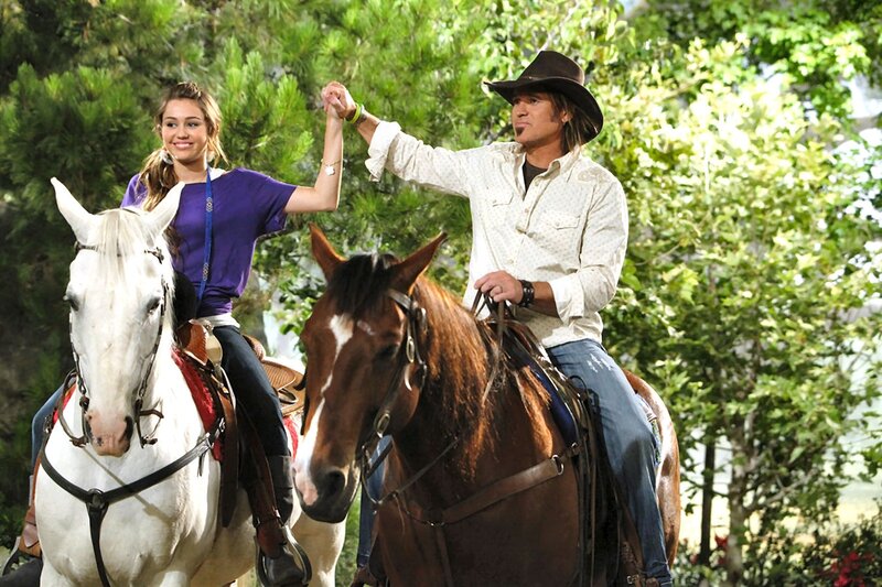 Man and Woman on Horses — Green, Outdoor