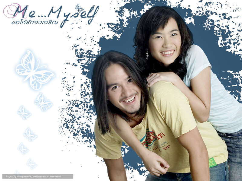 Man and Woman Posing — Blue, Happy
