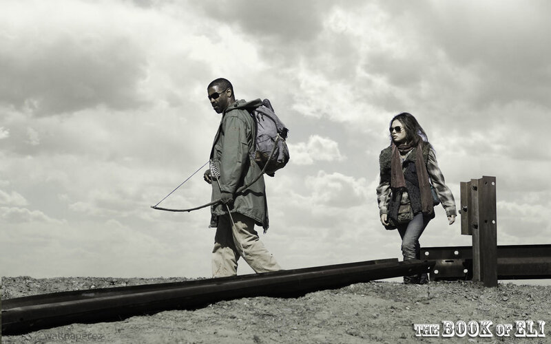 Man and Woman Walking — Gray