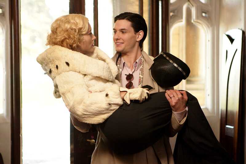 Man Carrying Woman — Beige, Romantic