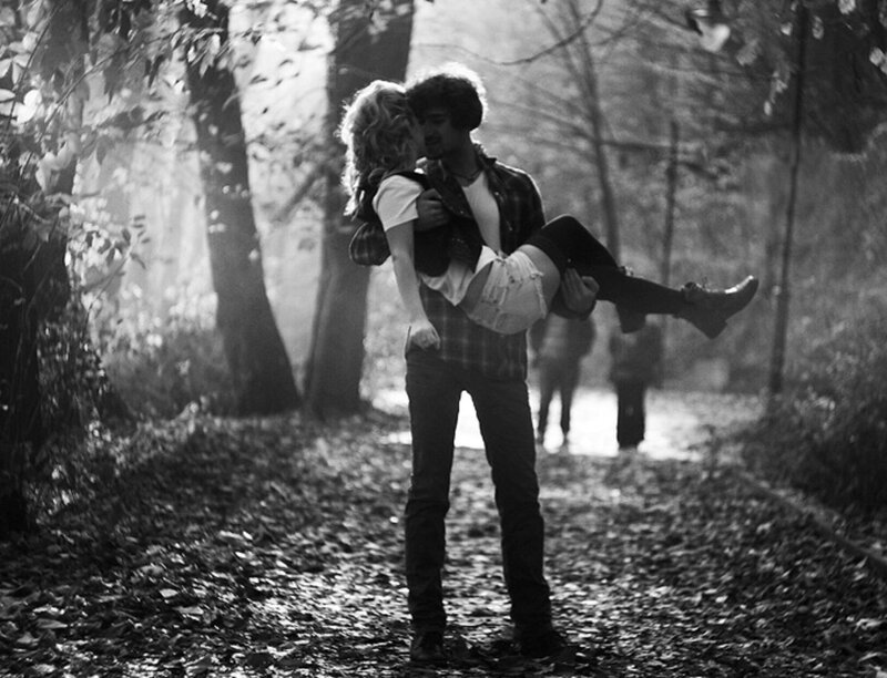Man Carrying Woman — Black, Romantic