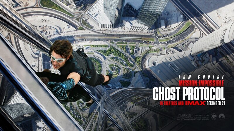 Man Climbing Skyscraper — Gray