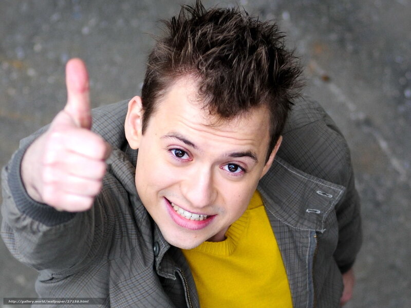 man giving thumbs up