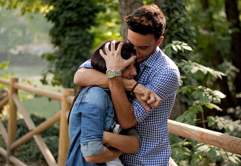 Man Hugging Woman — Green