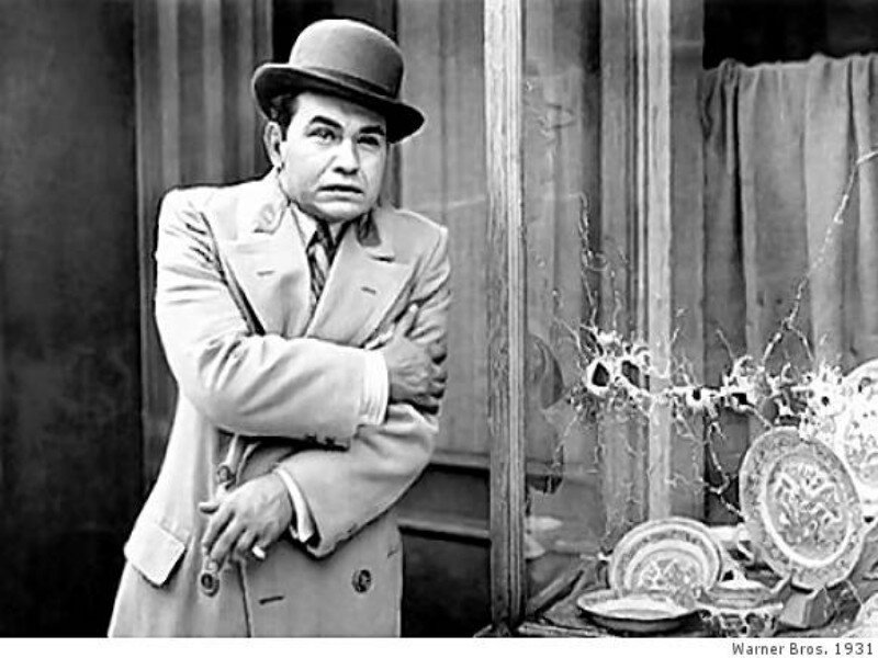 Man in Coat and Hat — Black