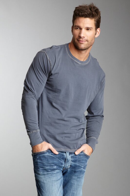 man in gray long-sleeve shirt