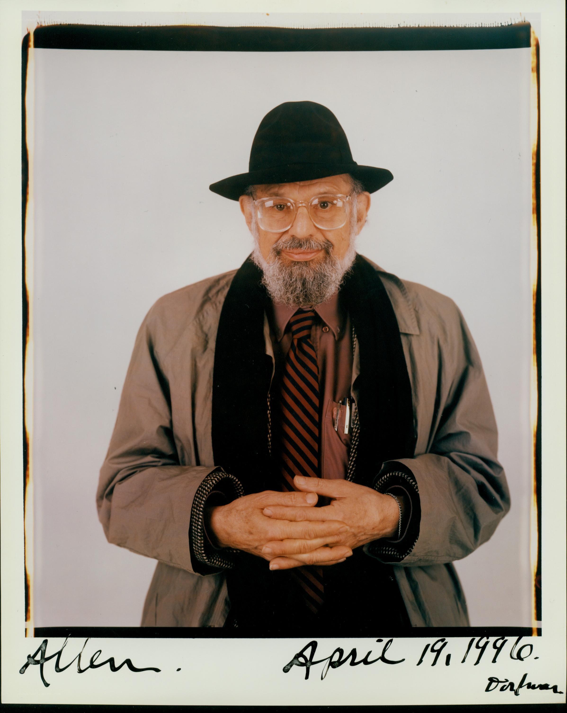 Man in hat and glasses portrait