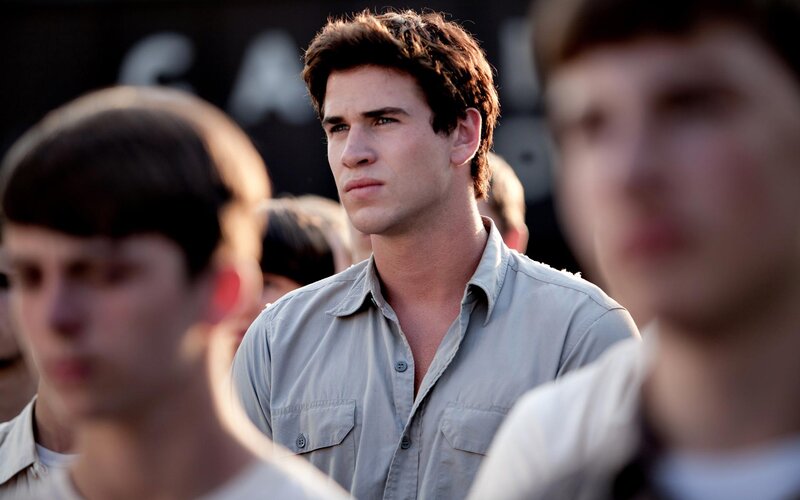 Man in Light Shirt — Gray