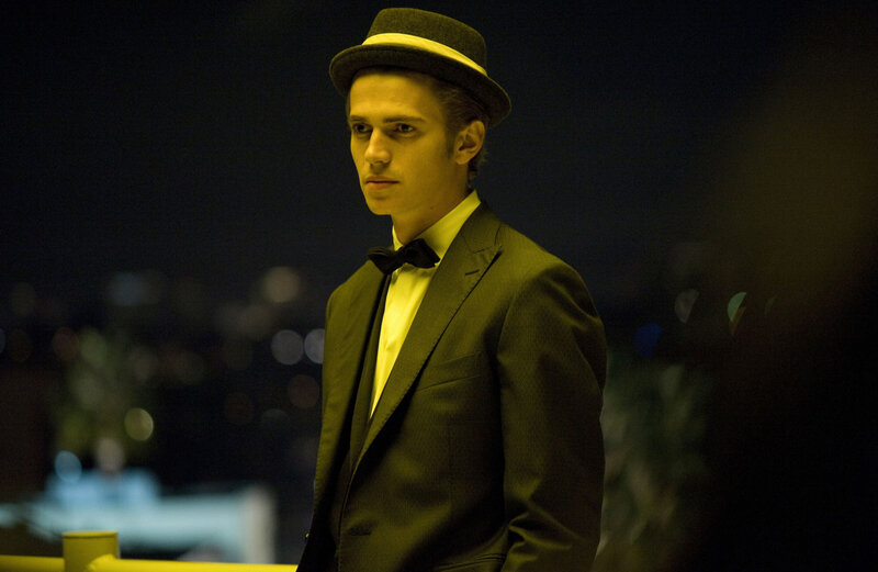 Man in Suit and Hat — Black