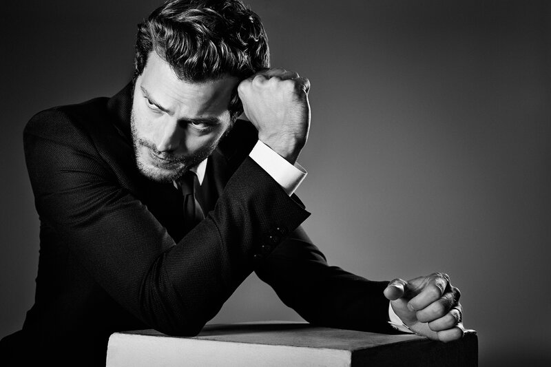 Man in Suit Leaning — Black