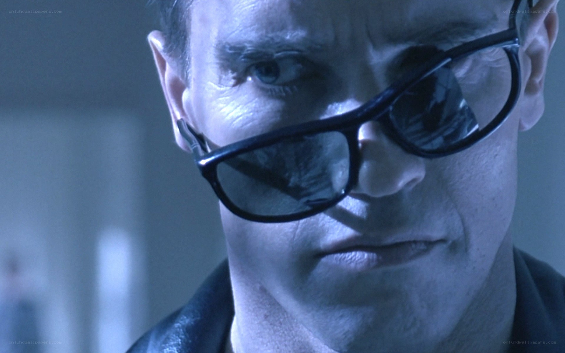 man in sunglasses close-up
