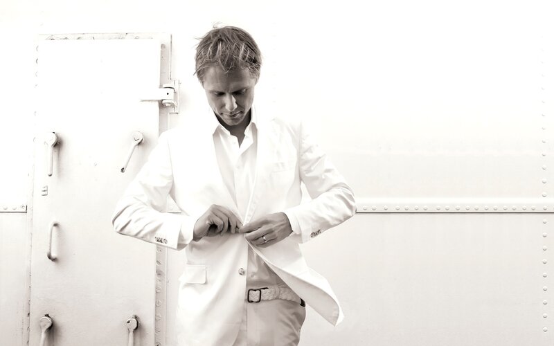 Man in White Suit — Calm