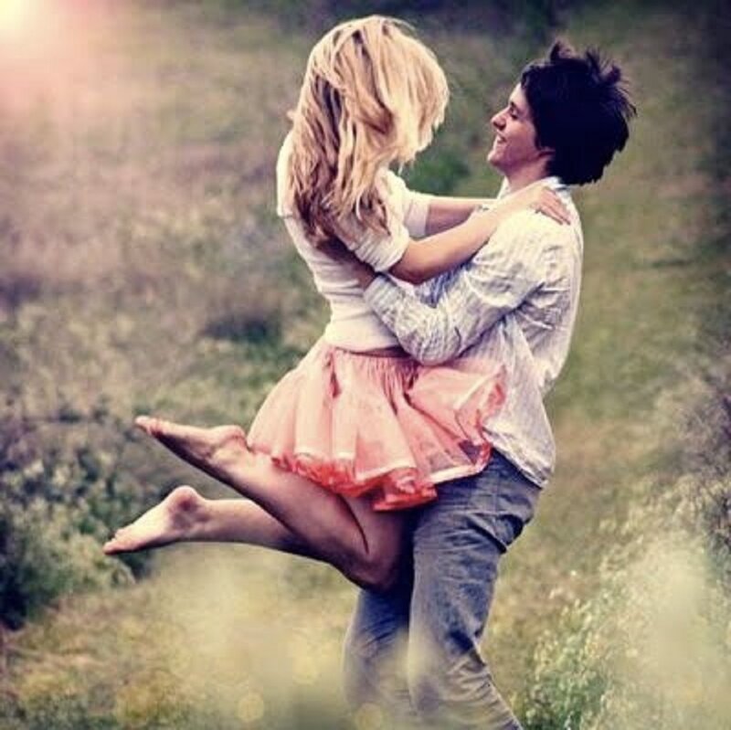 Man Lifting Woman — Green, Joyful