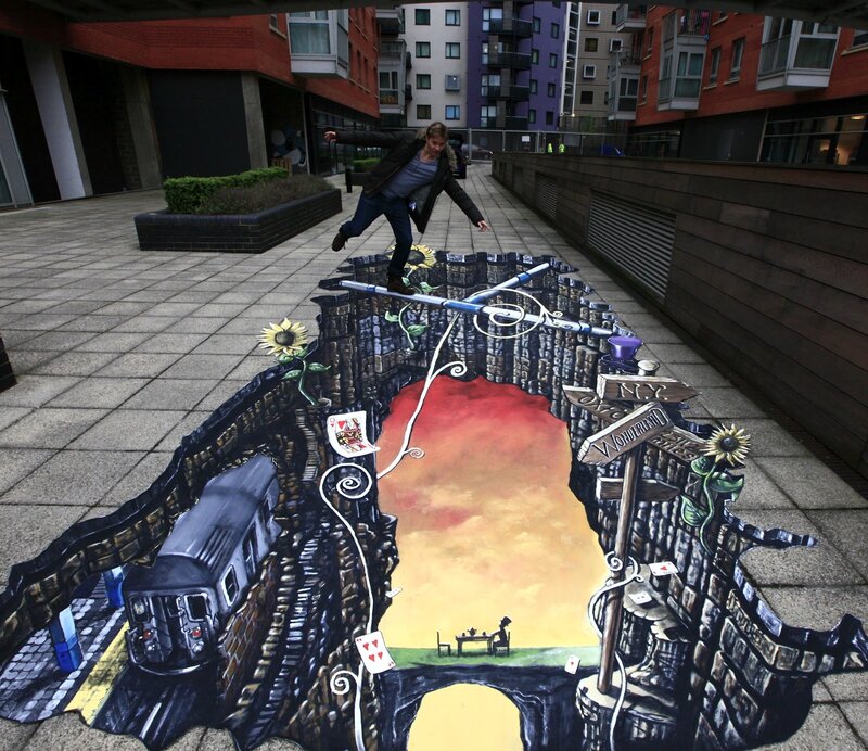 Man on 3d Street Art — Black