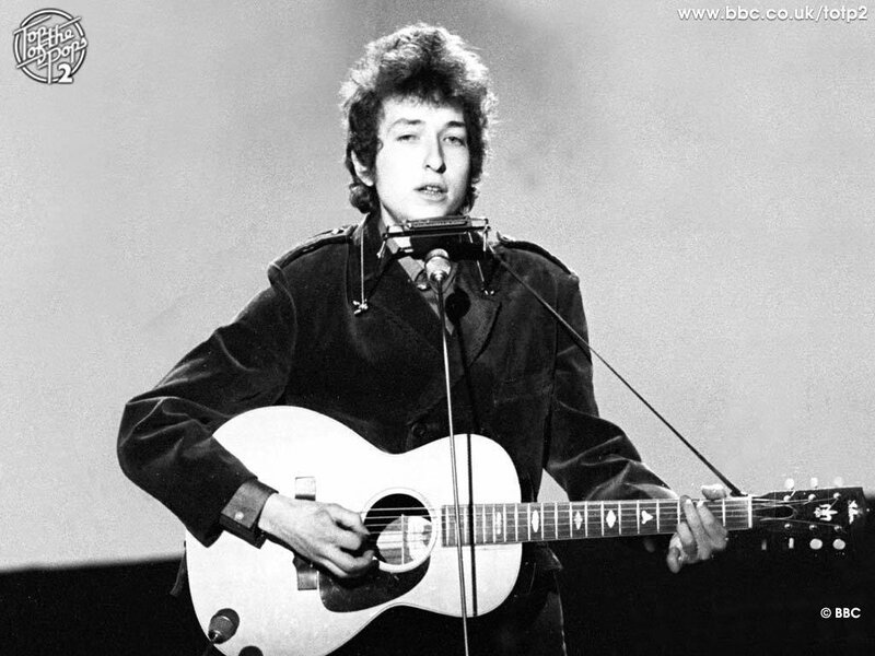 Man Playing Guitar — Black