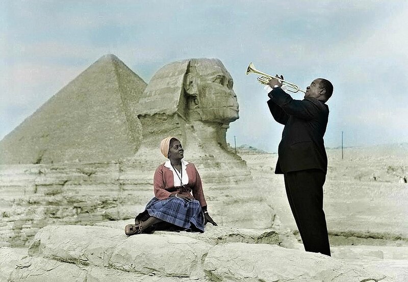 Man Playing Trumpet — Beige