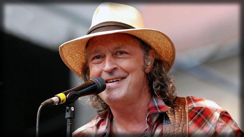 Man Singing into Microphone — Red, Lively