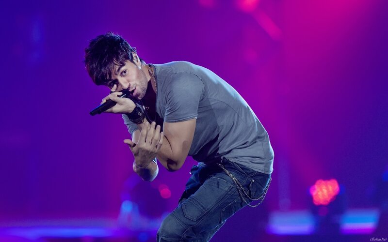 Man Singing on Stage — Purple, Energetic, Night, Photograph