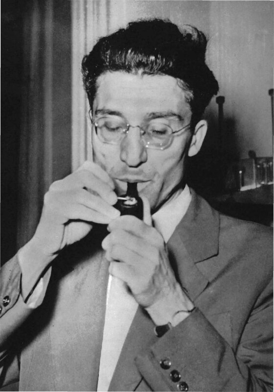 Man Smoking Pipe — Black