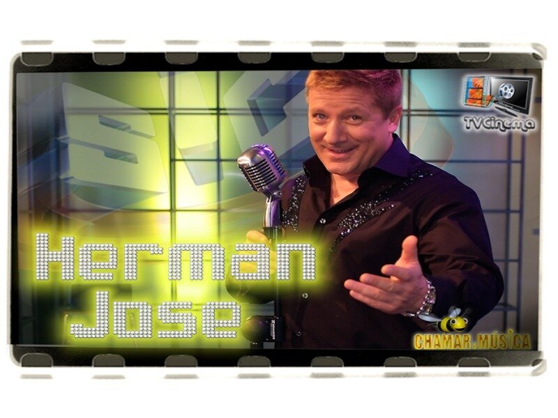 Man Speaking into Microphone — Black, Entertaining
