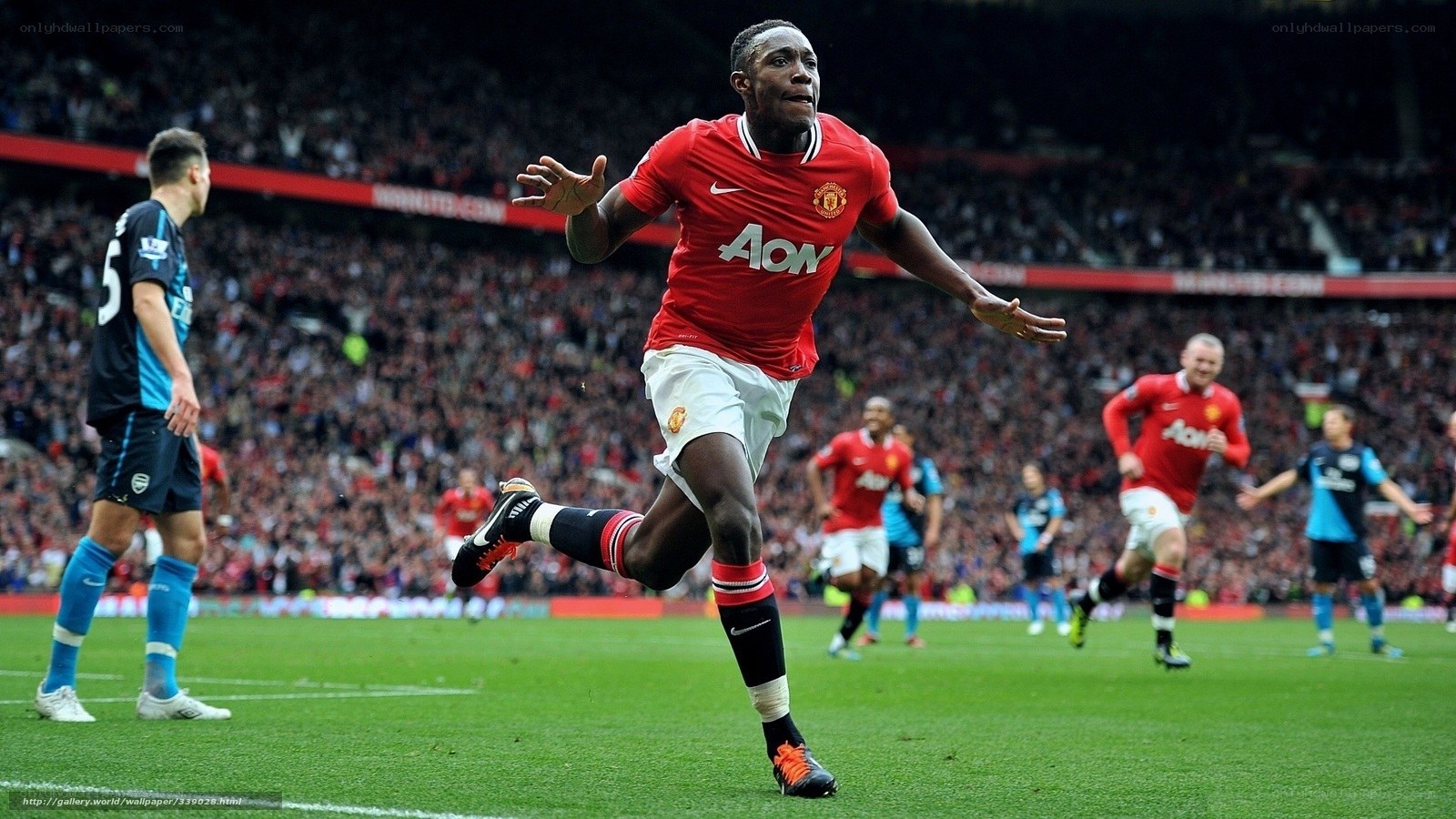 Man Utd player celebrates goal