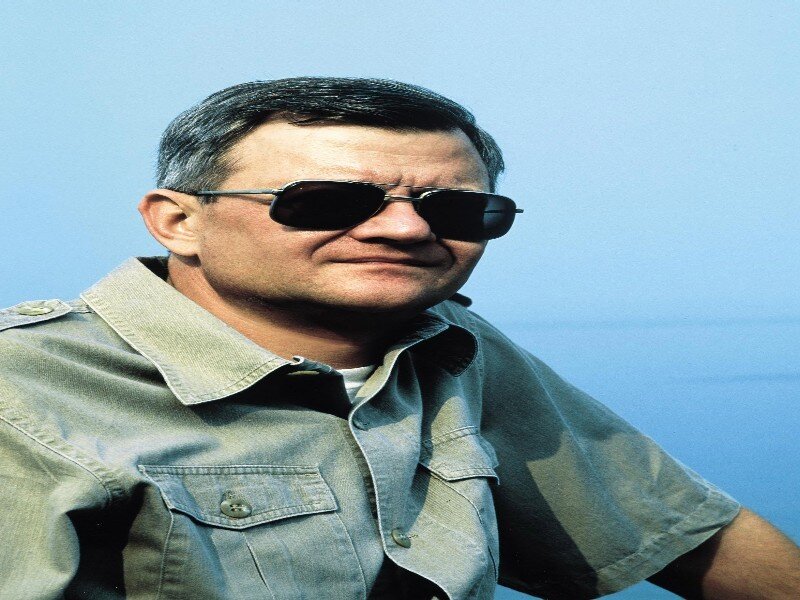 Man Wearing Sunglasses — Blue, Calm