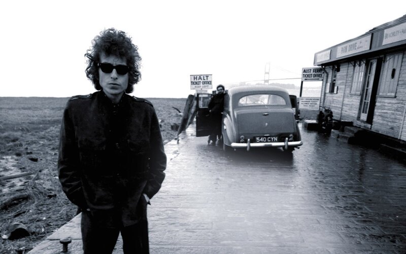 Man with Curly Hair — Dramatic