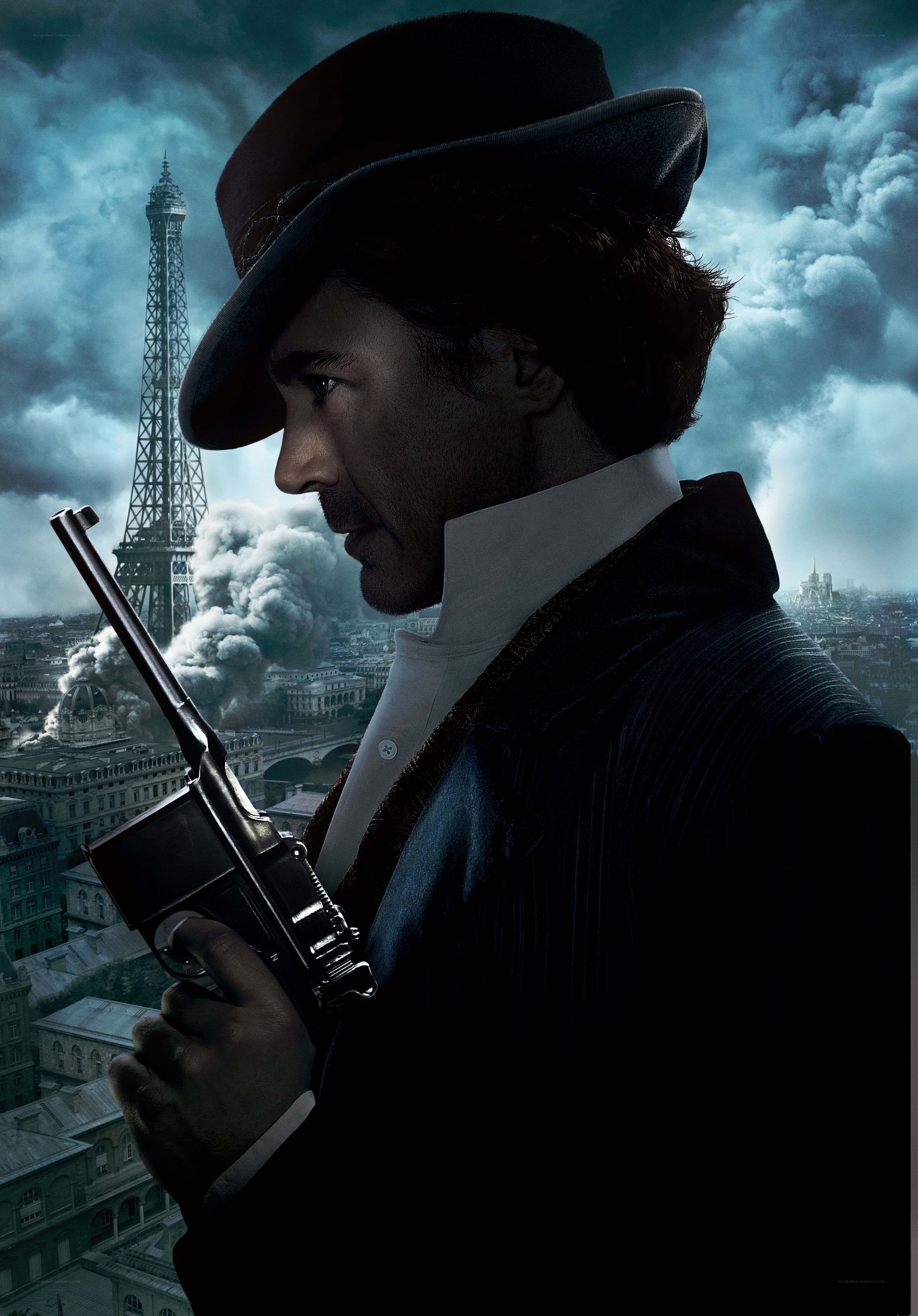 Man with gun in Paris