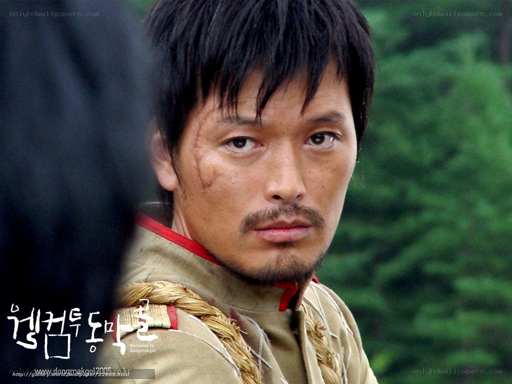 man with scar on face