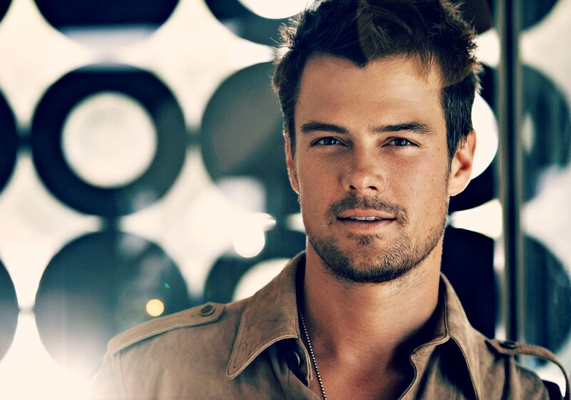 Man with Stubble — Brown, Confident