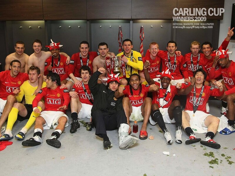Manchester United celebrates Carling Cup win