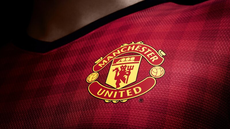 Manchester United Crest — Red, Dramatic