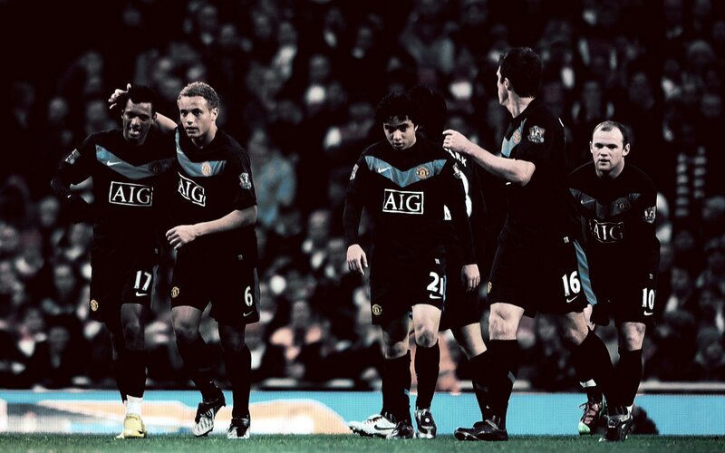 Manchester United players celebrating