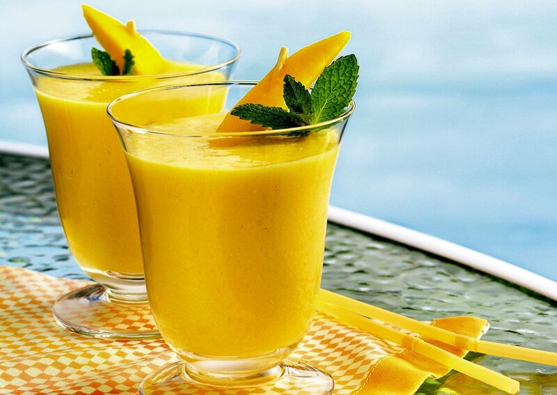 Mango Smoothie in Glasses — Yellow