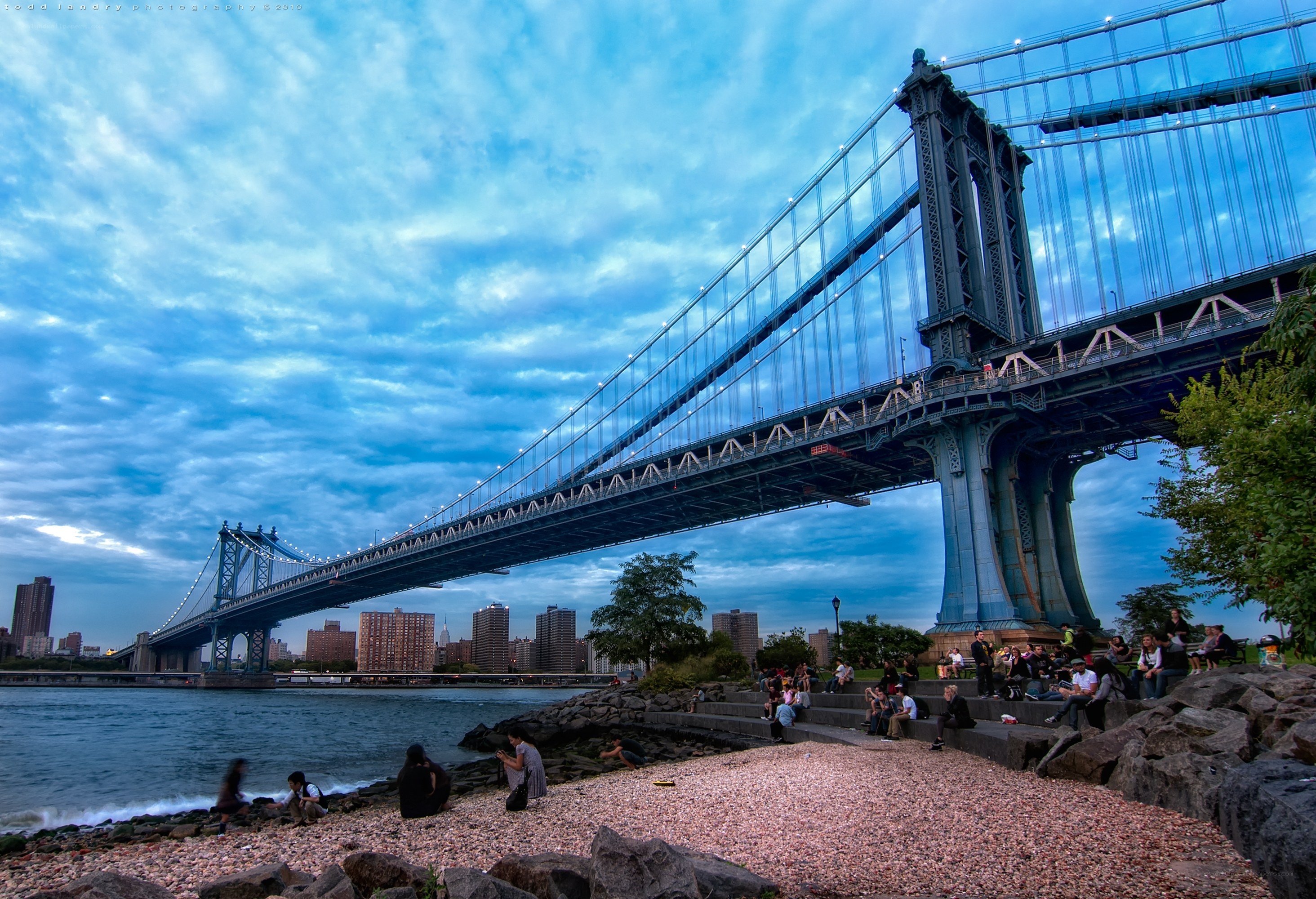 Manhattan Bridge at dusk