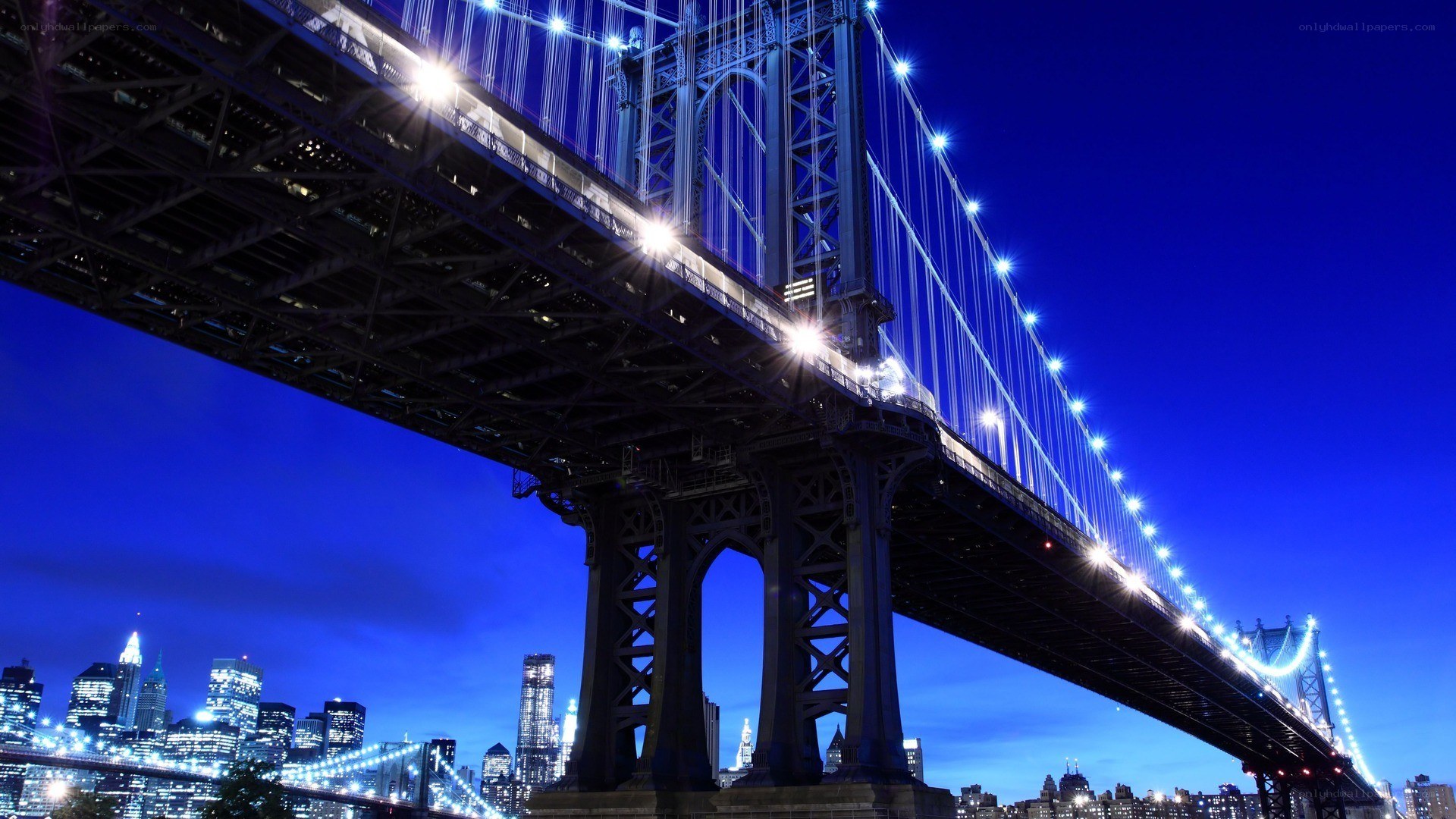 Manhattan Bridge at night