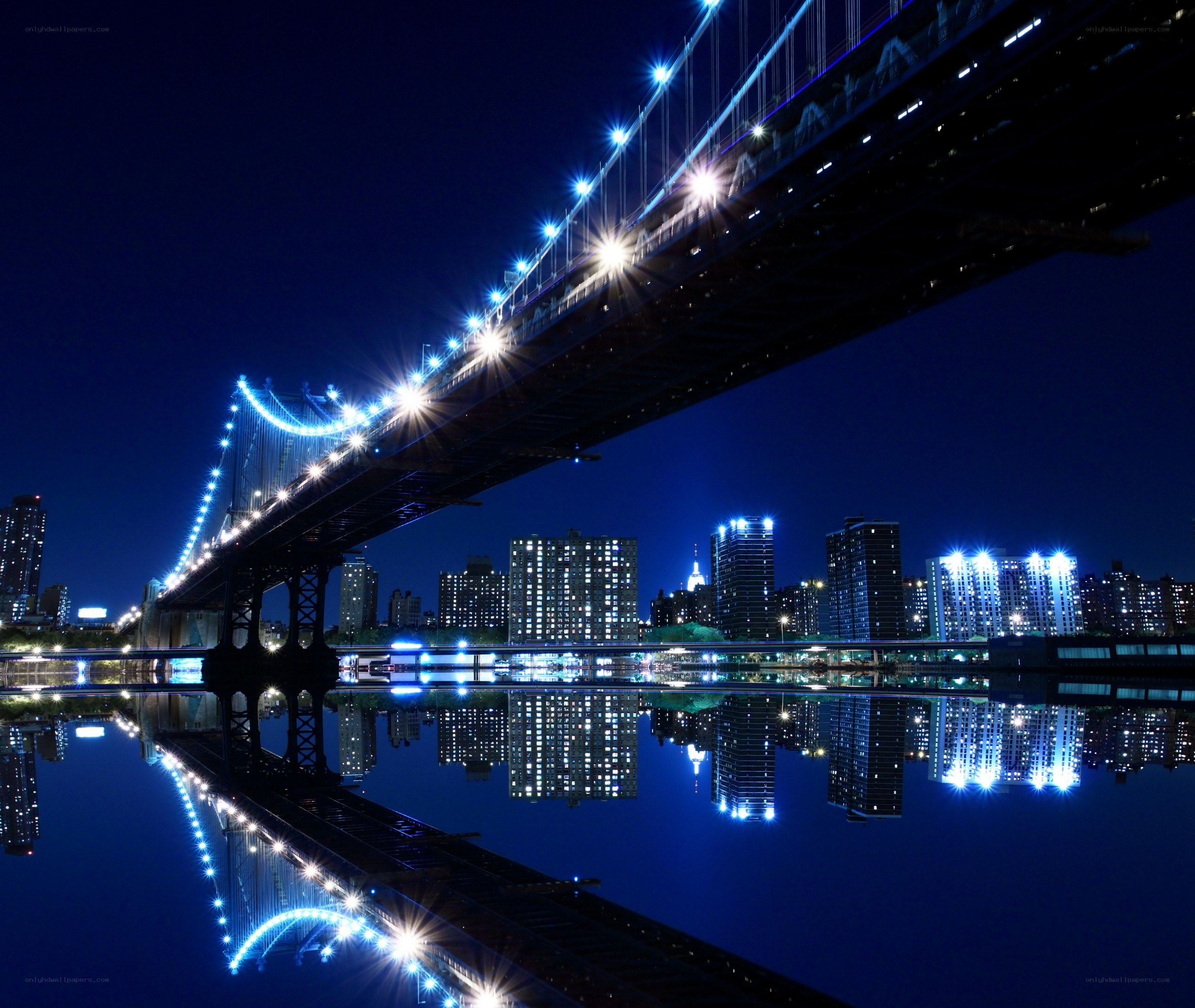 Manhattan Bridge at night