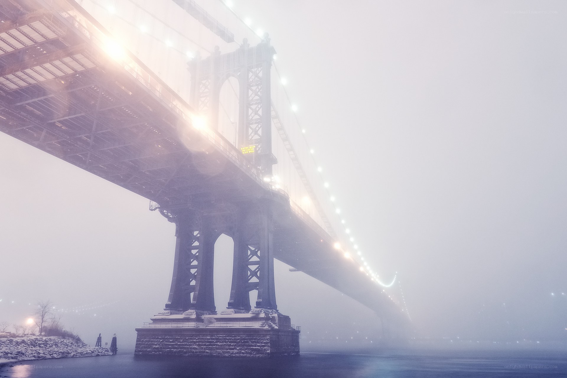 Manhattan Bridge in fog