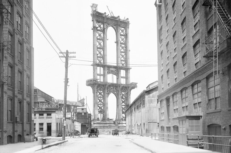 Manhattan Bridge Tower — Black, Historical