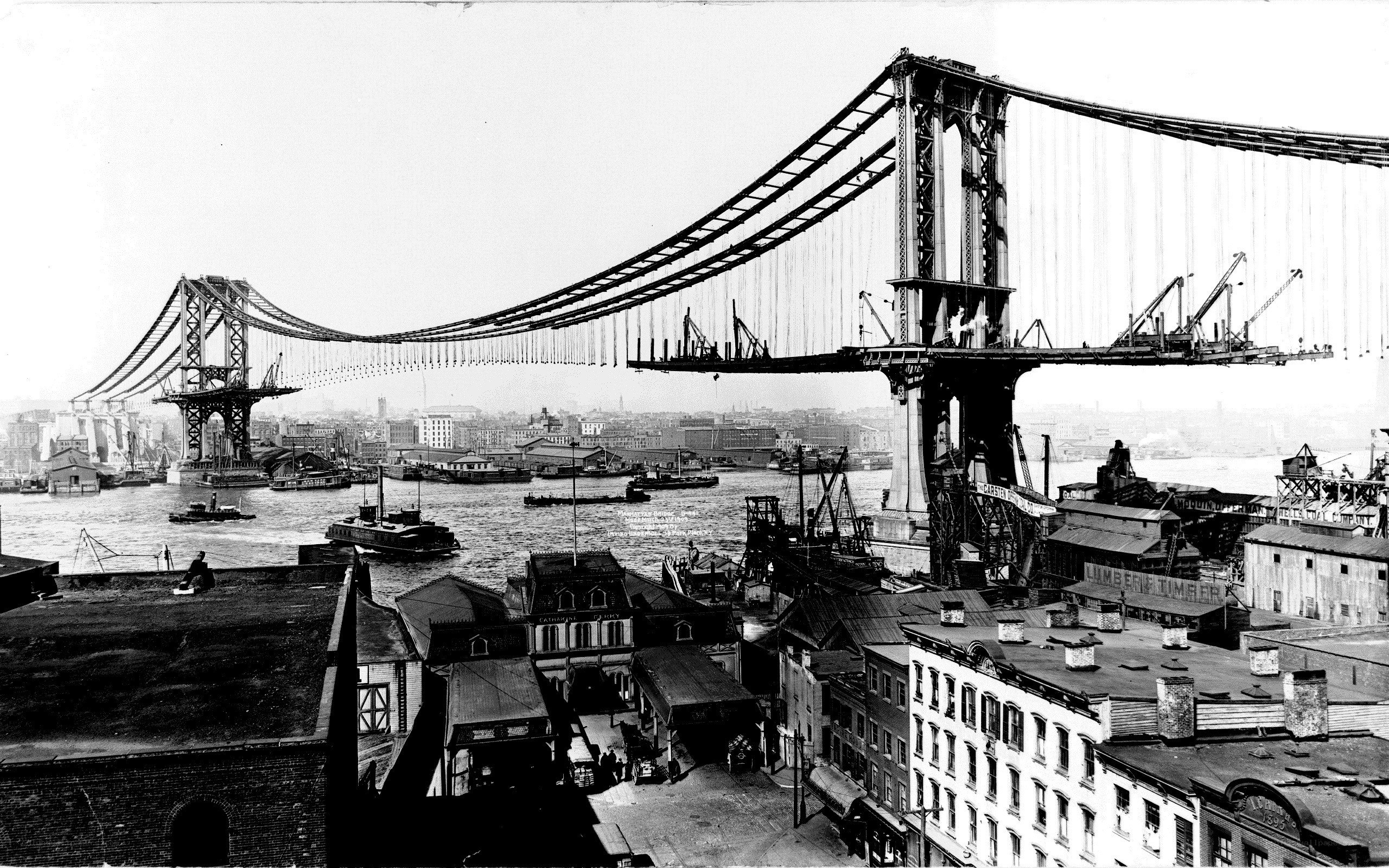 Manhattan Bridge under construction