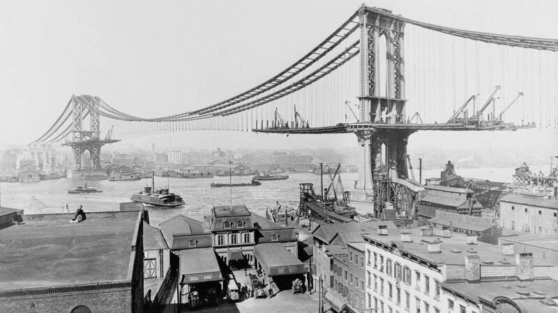 Manhattan Bridge under construction