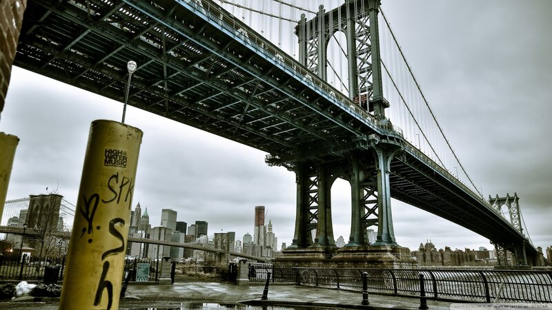 Manhattan Bridge View — Gray