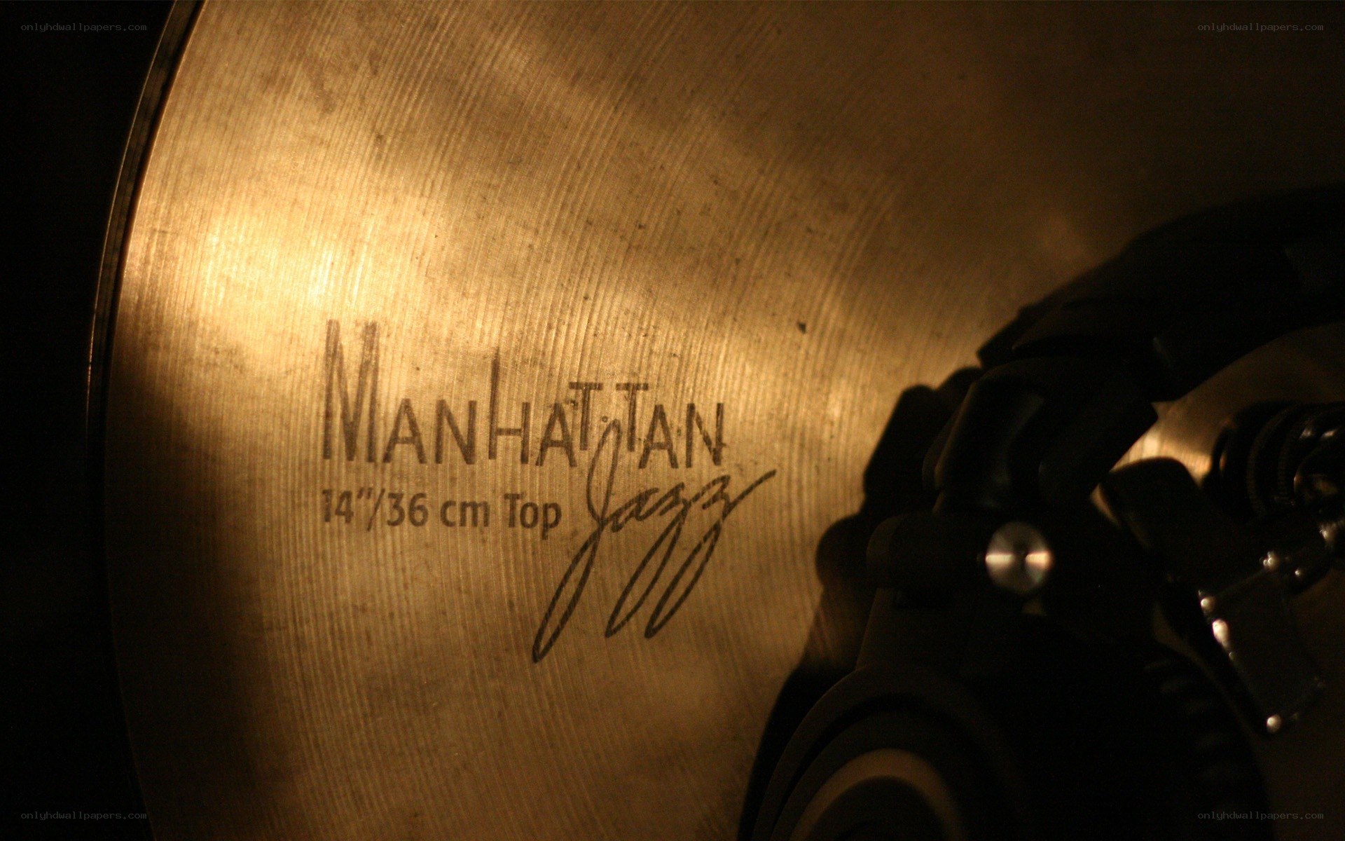Manhattan Jazz cymbal close-up