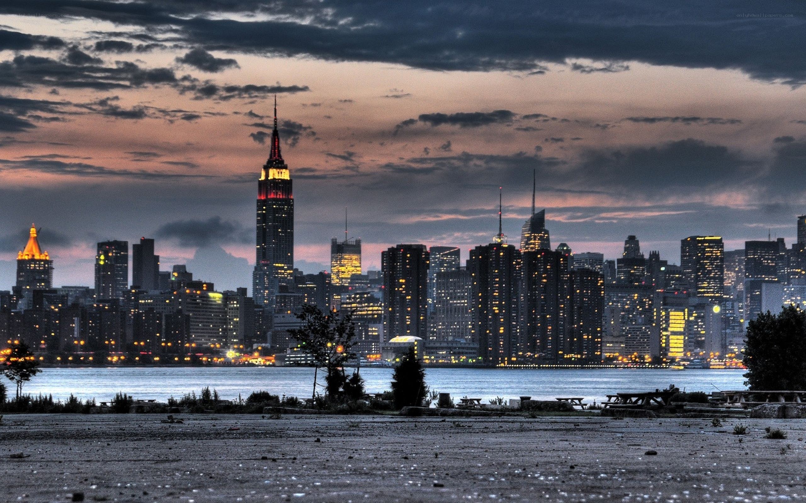 Manhattan skyline at dusk