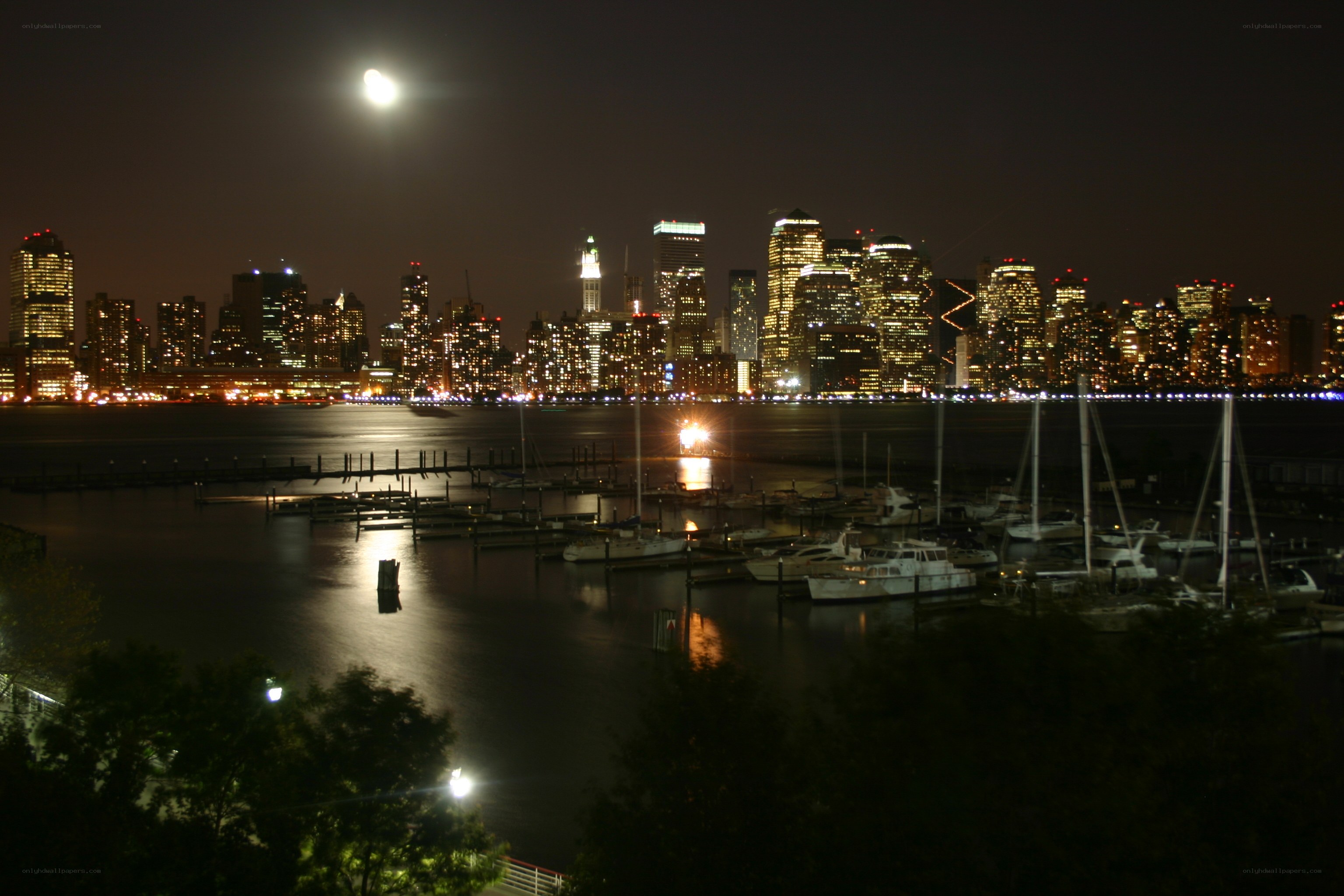 Manhattan skyline at night