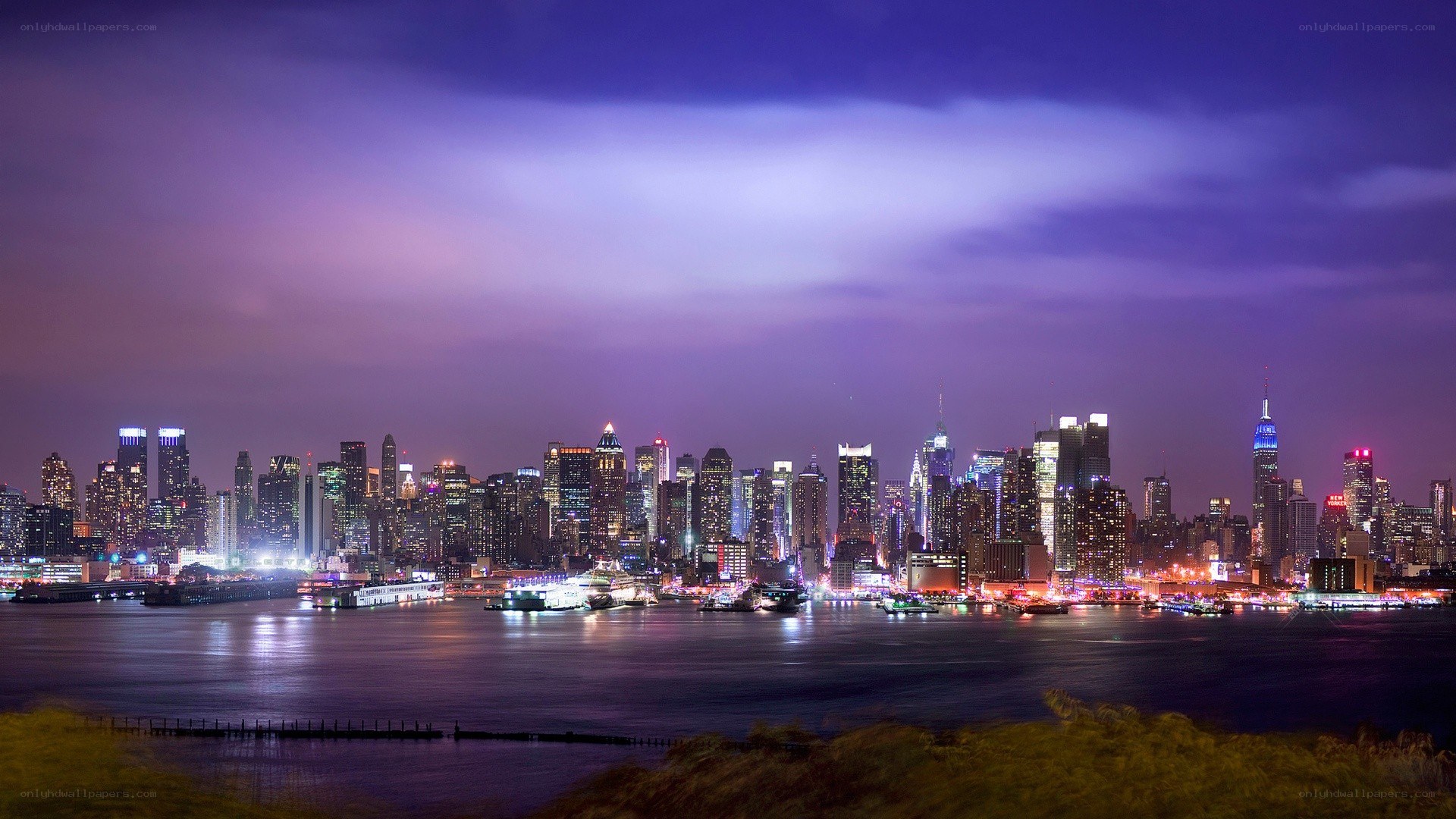 Manhattan skyline at night