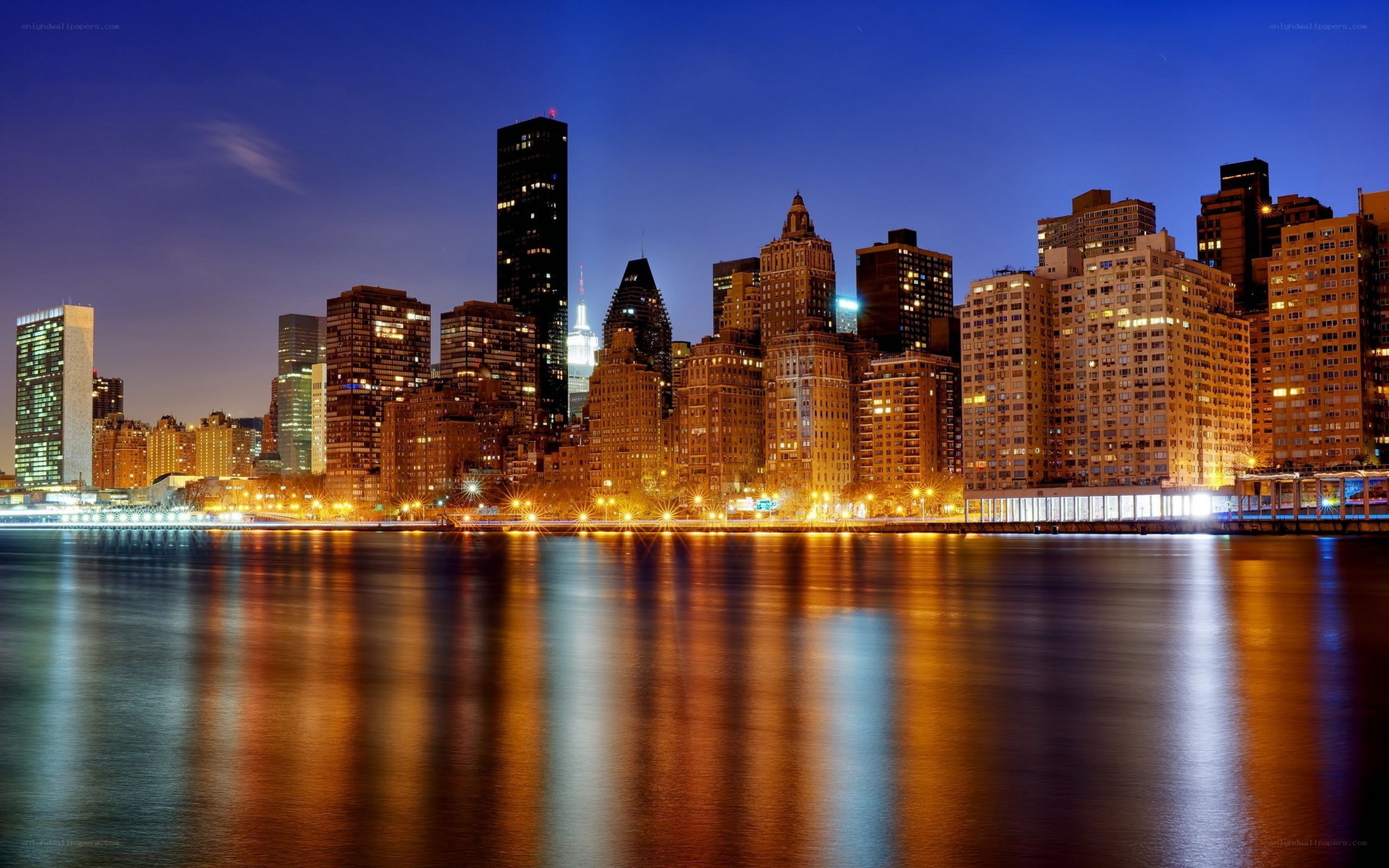 Manhattan skyline at night