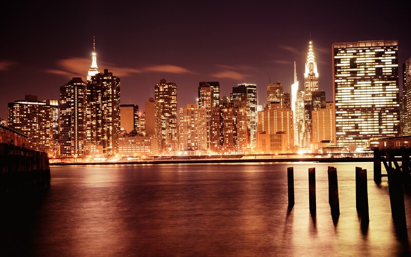 Manhattan skyline at night