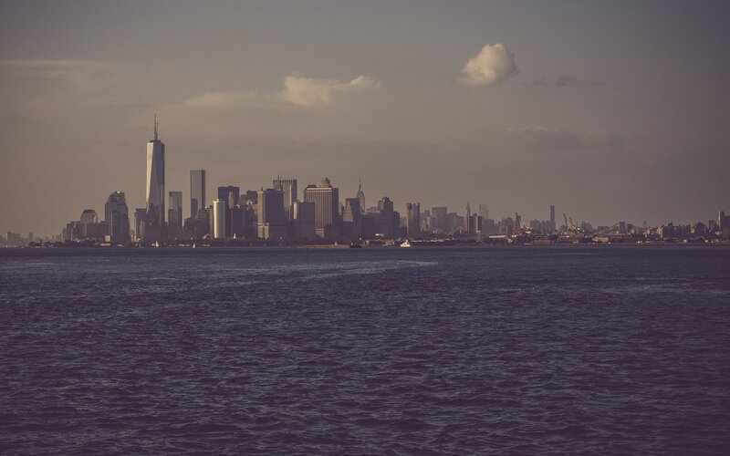 Manhattan Skyline — Gray, Calm